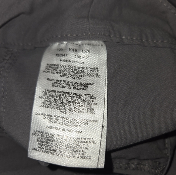 Columbia Sportswear Hiking Flare Gray Size 4 Short Pants - Picture 7 of 10